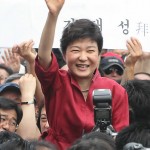 Пак Кын Хе начала свою предвыборную кампанию