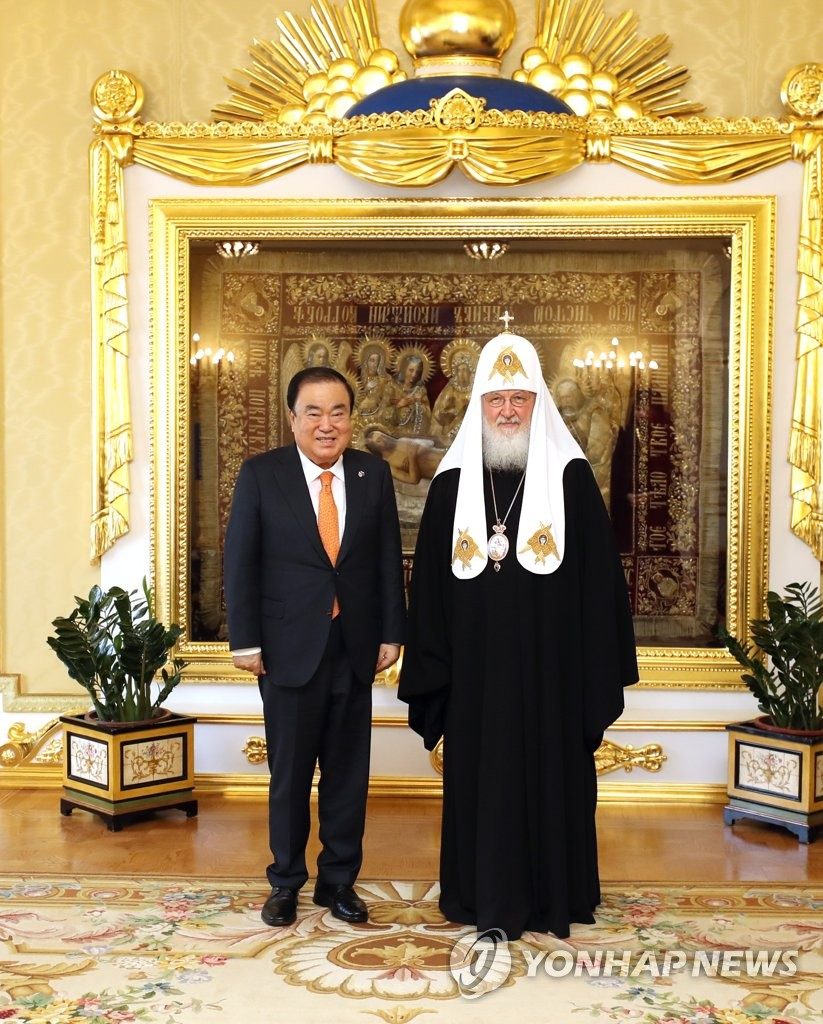 Спикер национального собрания Республики Корея Мун Хи Сан и патриарх Московский и всея Руси Кирилл