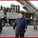 Под руководством Ким Чен Ына успешно проведена испытательная стрельба из нового сверхкрупного реактивного орудия