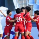 Корейская женская футбольная команда победила команду Южной Кореи со счетом 3:1, вышла в финал