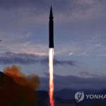 Академия национальной обороны провела испытательный запуск новой гиперзвуковой ракеты «Хвасон – 8»