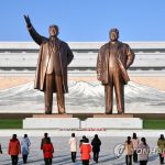 Ким Чен Ын опубликовал много программных трудов, в которых освещены желания великого Полководца к построению державы