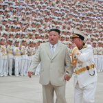 Ким Чен Ын нанес поздравительный визит в Командование ВМС по случаю Дня ВМС КНА