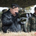 Ким Чен Ын руководил учебными артиллерийскими стрельбами крупных соединений КНА