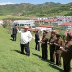 Ким Чен Ын осмотрел построенные Раквонское уездное хозяйство марикультуры и рыбацкий жилой сектор