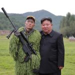 Ким Чен Ын посетил базу учений спецопераций при Генштабе КНА и ознакомился с тренировкой воинов