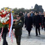 Сотрудники посольства РФ в Пхеньяне почтили память воинов Советской Армии