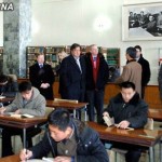 Представители США почтили в Пхеньяне память покойных северокорейских руководителей