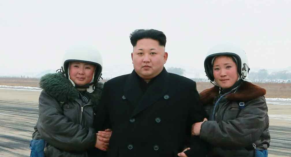 В КНДР под руководством Ким Чен Ына прошли учения военной авиации