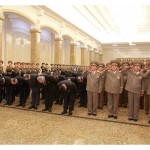 Лидер КНДР в первый день нового года почтил память Ким Ир Сена и Ким Чен Ира