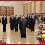 Ким Чен Ын почтил память своего отца по случаю Дня сияющей звезды