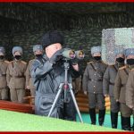 Ким Чен Ын руководил учениями частей Народной Армии по нанесению объединенного огневого удара