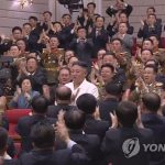Ким Чен Ын посмотрел концерт Вокально-инструментального ансамбля Госсовета