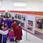 Прошла фотовыставка, посвященная IX съезду Детского союза Кореи